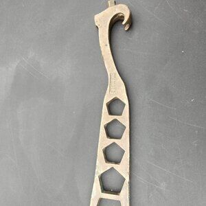 Antique 14” Large Metal Sierra 5 Hole Fire Hydrant Spanner Wrench Crowbar